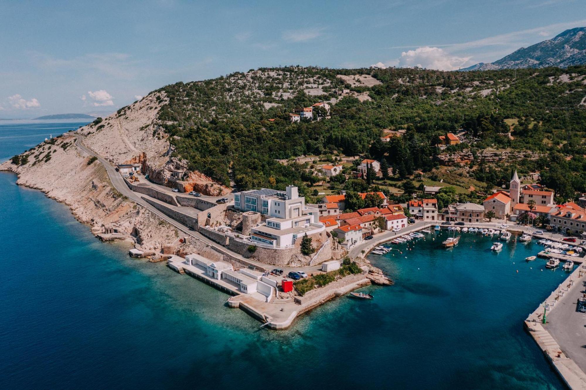 Kul In Ablana Hotel Jablanac Bagian luar foto